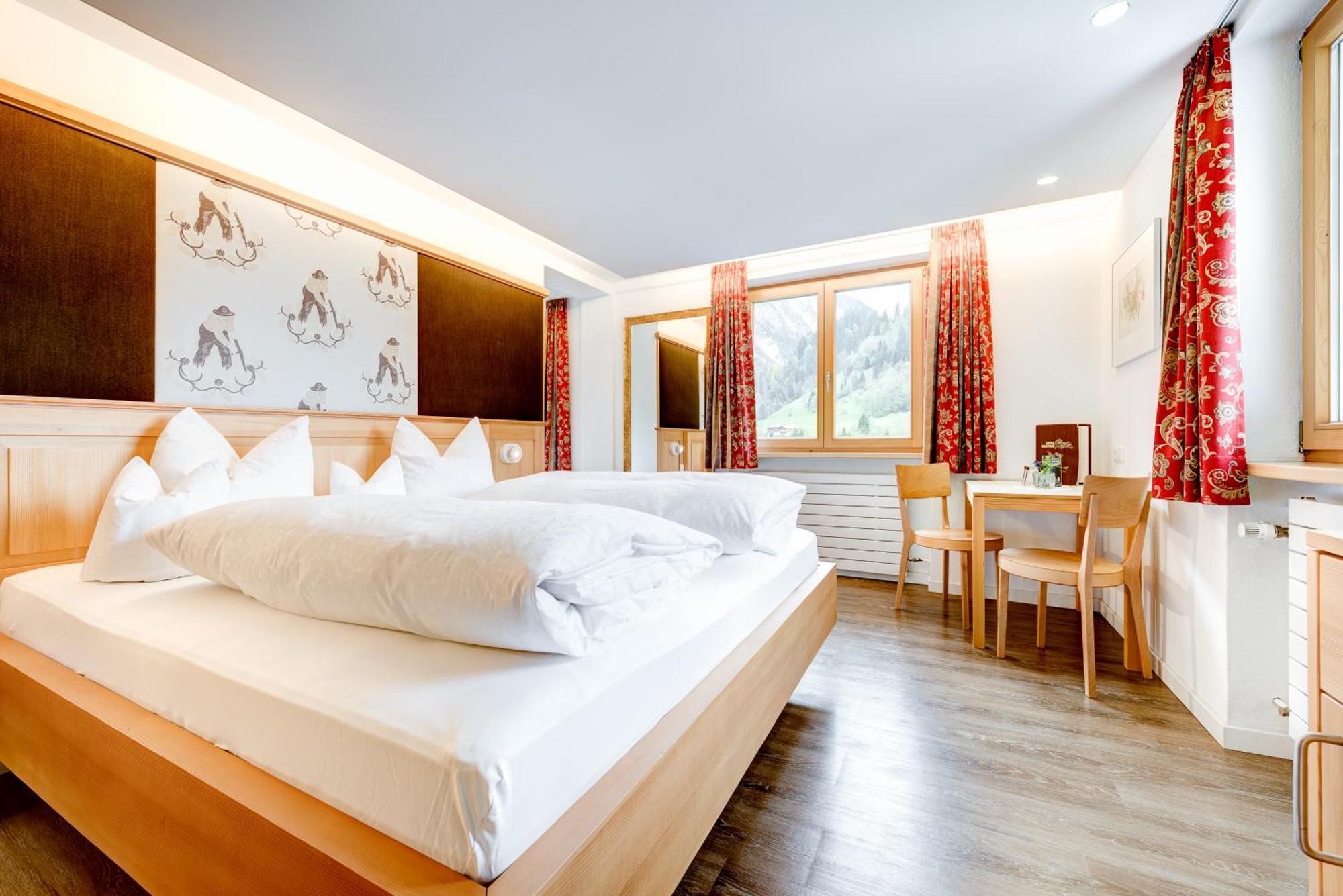 Hotel Gasthof Kreuz Sonntag Eksteriør bilde