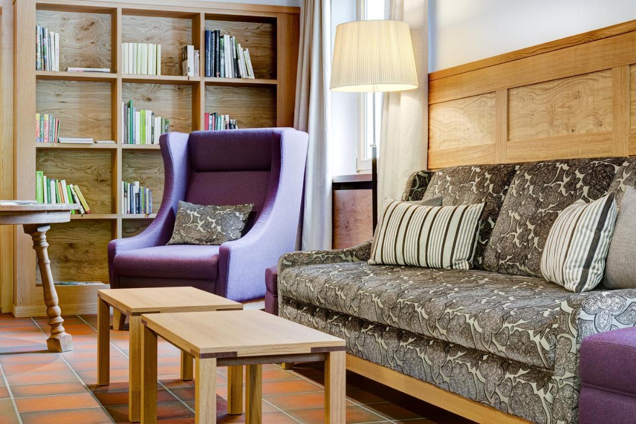 Hotel Gasthof Kreuz Sonntag Eksteriør bilde
