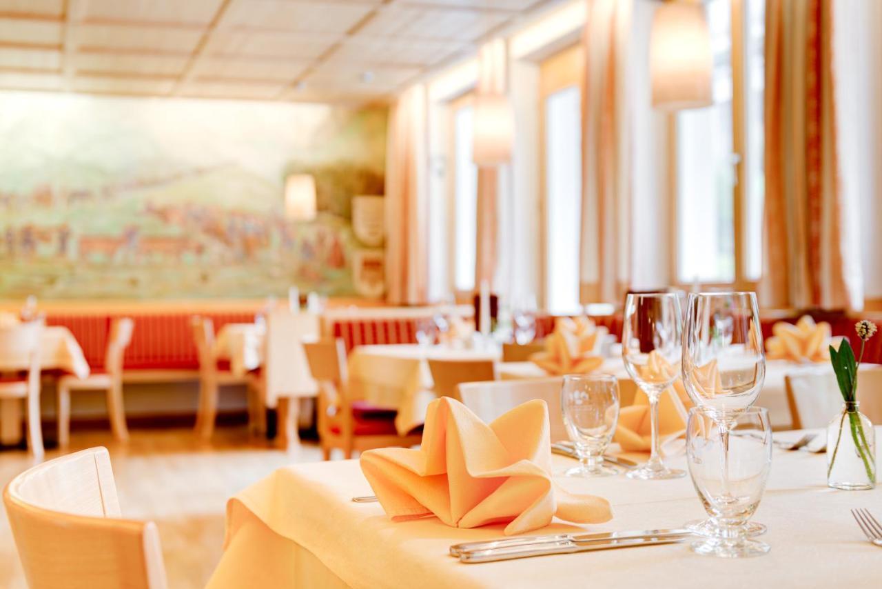 Hotel Gasthof Kreuz Sonntag Eksteriør bilde