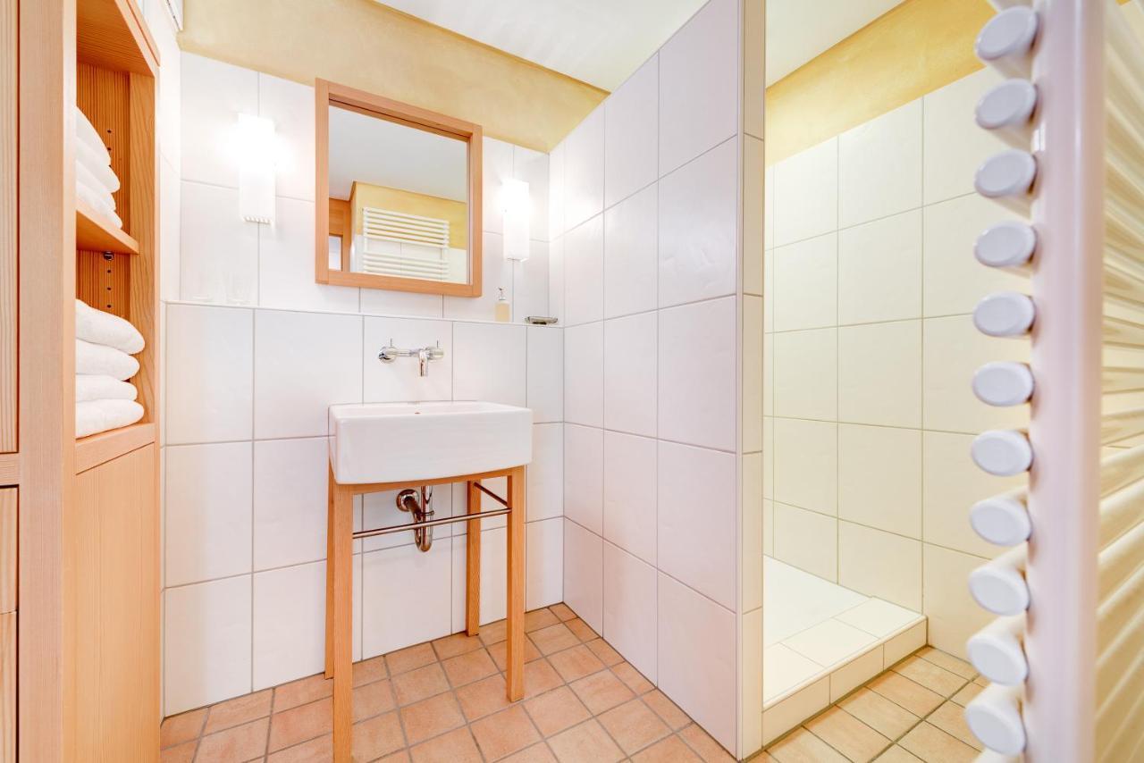 Hotel Gasthof Kreuz Sonntag Eksteriør bilde